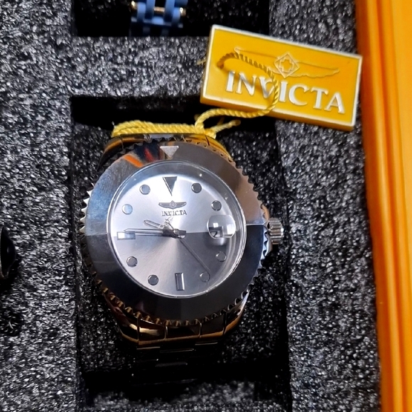 Invicta Pro Diver 42024 – 47 mm Automatic NH35A, 200 m, Two-Tone Grey Dial - Picture 1 of 3